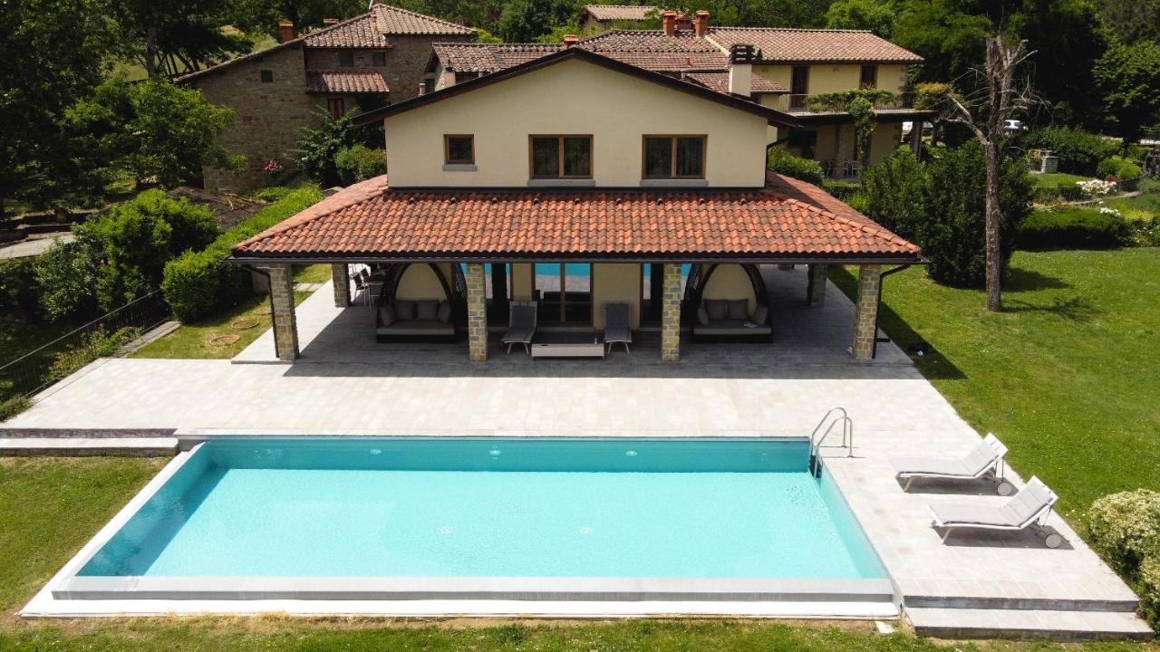 Villa Chimera Poppi Exterior photo